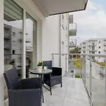Seaside Porta Mare With Balcony By Renters * 코워브제크