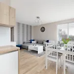 Seaside Porta Mare With Balcony By Renters 아파트 *
